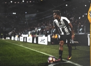 PG电子娱乐官网下载-阿什拉夫闪电突袭撕裂黄潜防线，那不勒斯高位压迫战术完胜